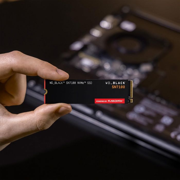 Накопичувач SSD WD M.2 2TB PCIe 4.0 Black SN7100
