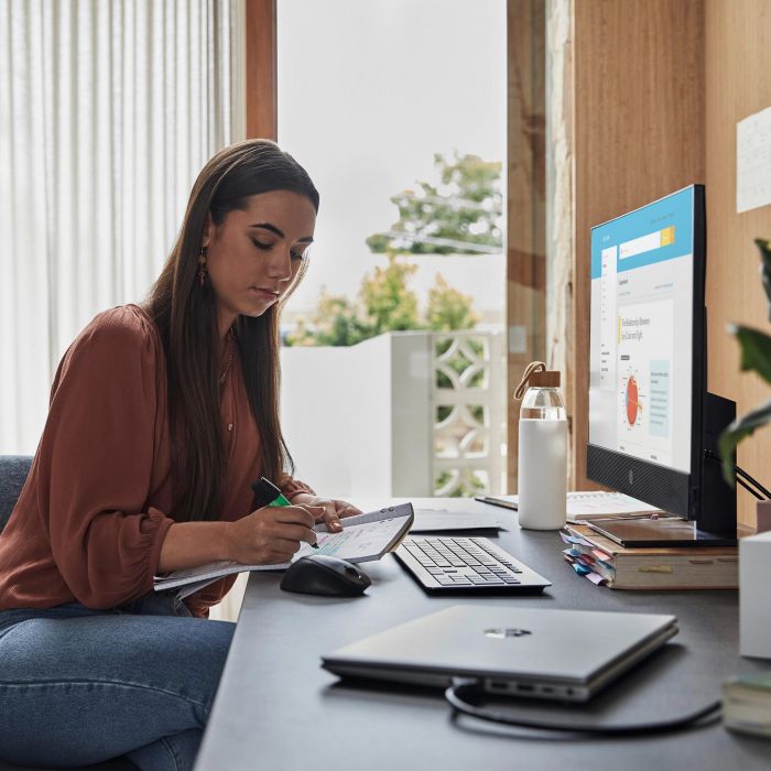 Комп'ютер персональний моноблок HP ProOne 440-G9 23.8" FHD IPS AG, Intel i5-14500, 16GB, F512GB, UMA, WiFi, 3р, Win11P, чорний