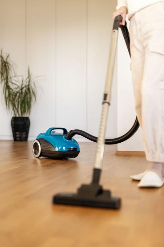 Пилосос Gorenje мішковий, 750Вт, конт пил -3л, HEPA, телескоп трубка, синій