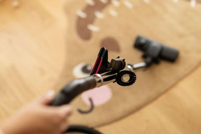 Пилосос Gorenje контейнерний, 850Вт, конт пил -3.3л, HEPA, телескоп трубка, чорний