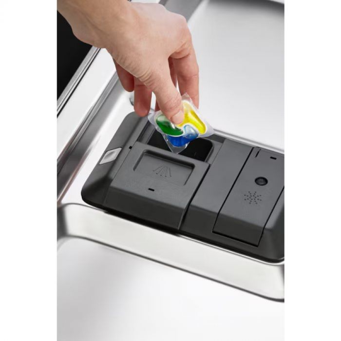 Посудомийна машина Electrolux вбудована, 14компл., D, 60см, дисплей, інвертор, 3й кошик, чорний