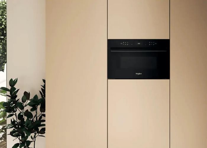 Мікрохвильова піч Whirlpool вбудована, 31л, електронне упр., 1000Вт, гриль, дисплей, чорний
