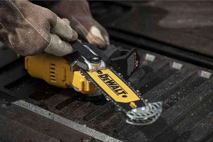 Пила ланцюгова акумуляторна DeWalt 18В XR Li-lon акб 1х5А·год 15см 8.6м/с шина 20см ЗП 2.1кг