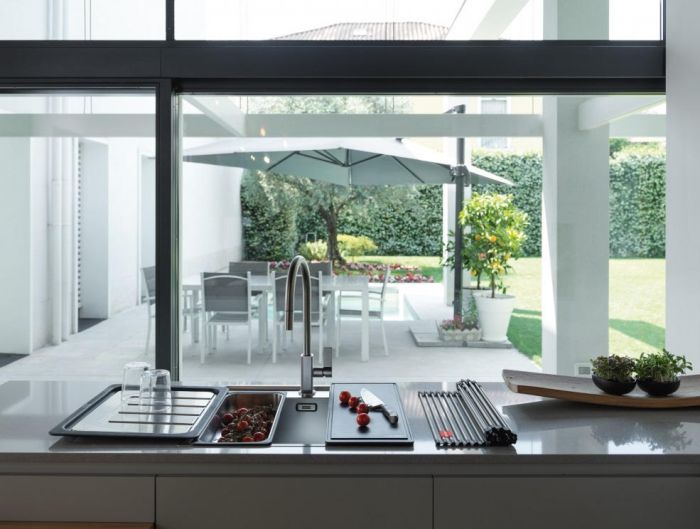 Кухонна мийка Franke Maris, нерж. сталь, прямокутн, без крила, 500х400х180, чаша-1, врізна, MRX 210-50 TL, сталь