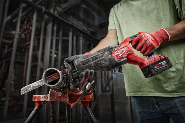 Пила шабельна акумуляторна Milwaukee M18 FUEL ONE-KEY 18В пропил 300мм хід 32мм 3.8кг без АКБ та ЗП