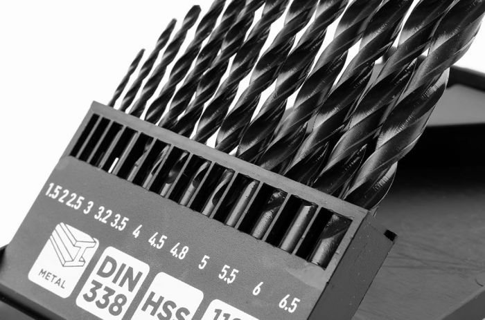 Набір свердел по металу GRAPHITE HSS зі швидкорізальної сталі HSS 1.5-6.5мм кейс 13шт