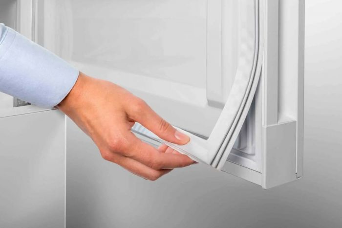 Морозильна камера Liebherr вбудована, 177x54.1х54.5, 209л, E, NF, диспл внутр., білий