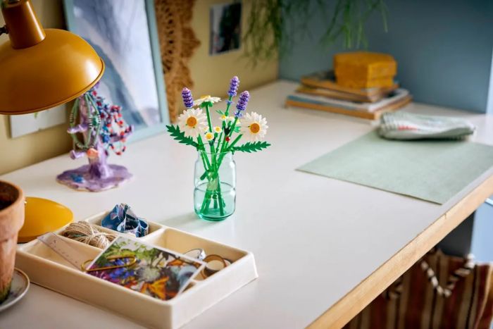 Конструктор LEGO Botanicals Ромашки