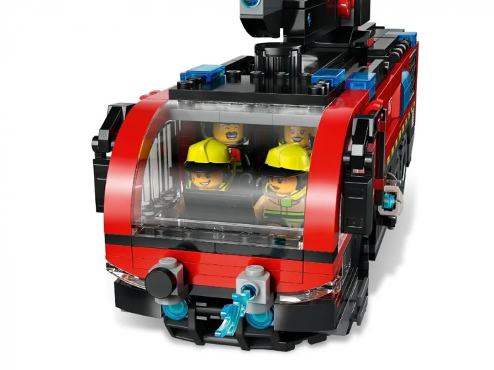 Конструктор LEGO City Пожежна вантажівка в аеропорту