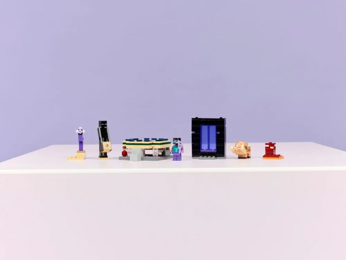 Конструктор LEGO Minecraft Подорож до Нижнього світу та Порталу до Краю