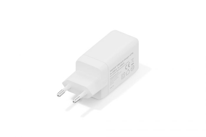 Зарядний пристрій DIGITUS GaN 2хUSB-C, 1хUSB-A, 67W