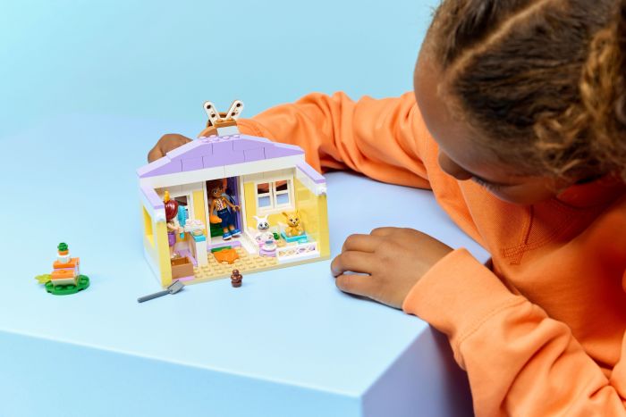 Конструктор LEGO Friends Готель Bunny у Хартлейк-Сіті