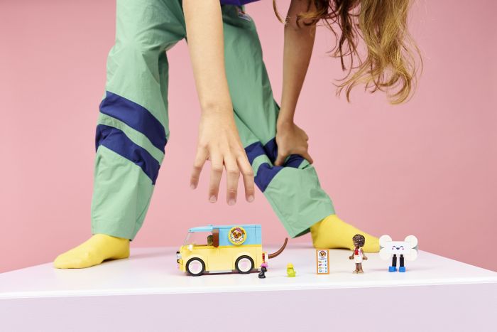 Конструктор LEGO Friends Фургон з аксесуарами для улюбленців