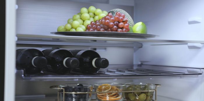 Холодильник LG з нижн. мороз., 203x60х68, холод.відд.-262л, мороз.відд.-113л, 2дв., E, NF, інв., диспл внутр., Fresh Сonverter, Metal Fresh, чорний матовий