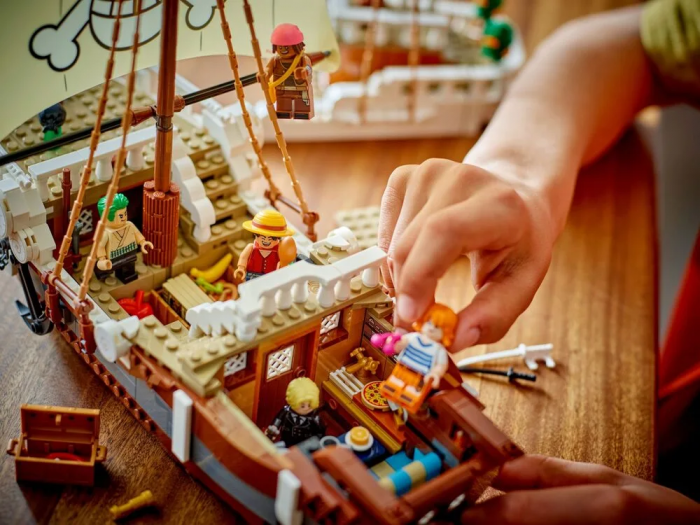 Конструктор LEGO ONE PIECE Піратський корабель «Всюдихідний Меррі»