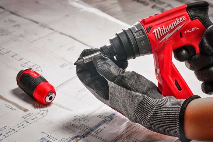 Викрутка Milwaukee, 8 насадок, руків'я двокомпонентне, PH1,PH2,PZ1,PZ2,T15,SL 0.6x4.5,SL 1.2x6.5мм