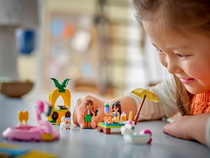 Конструктор LEGO Friends Вечірка єдинорога та фламінго біля басейну