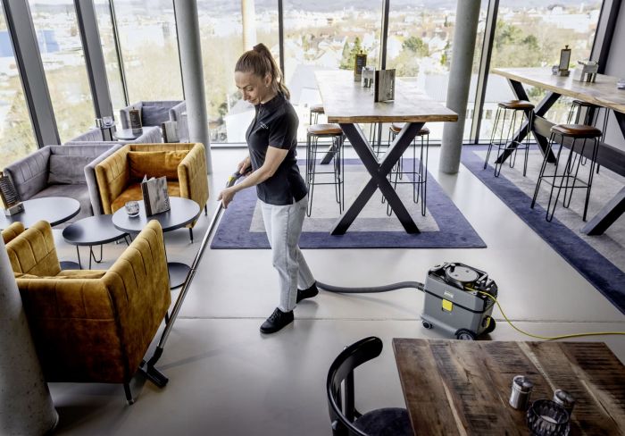 Пилосос професійний Karcher T 15/1 MODULAR RANGE! 585Вт 185мБар контейнер 15л сухе прибирання 6.40кг