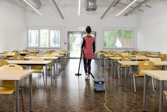 Пилосос професійний Karcher T 11/1 Classic Hepa 850Вт 235мБар контейнер 11л сухе прибирання 4.29кг