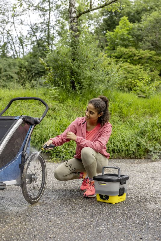 Мінімийка низького тиску акумуляторна Karcher OC 4 120л/год шланг 2.8м бак для води 8л 3.082кг USB-C