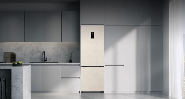 Холодильник LG з нижн. мороз., 203x60х68, холод.відд.-262л, мороз.відд.-113л, 2дв., E, NF, інв., диспл зовн., зона св-ті, бежевий