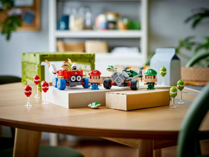 Конструктор LEGO Super Mario Mario Kart – Baby Mario vs. Baby Luigi