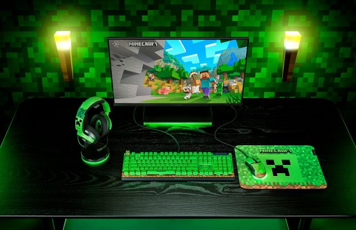 Гарнітура Razer Kraken V4 X, 7.1, USB-A, 1.8м, RGB, Minecraft Ed.