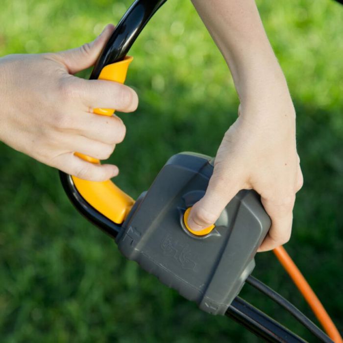 Аератор-скарифікатор STIGA SV213E 1300Вт 32см 40л 10.2кг