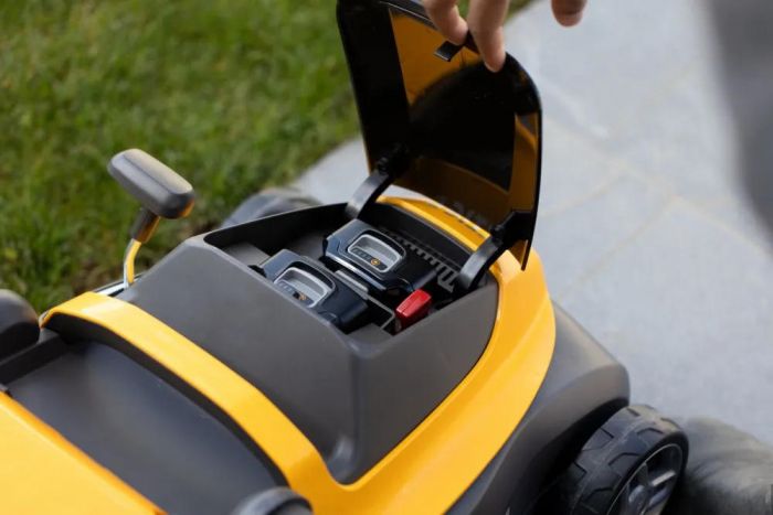 Газонокосарка акумуляторна STIGA Collector136eKit 20В 2х2А·год 34см 35л 25-75мм ЗП 11.75кг