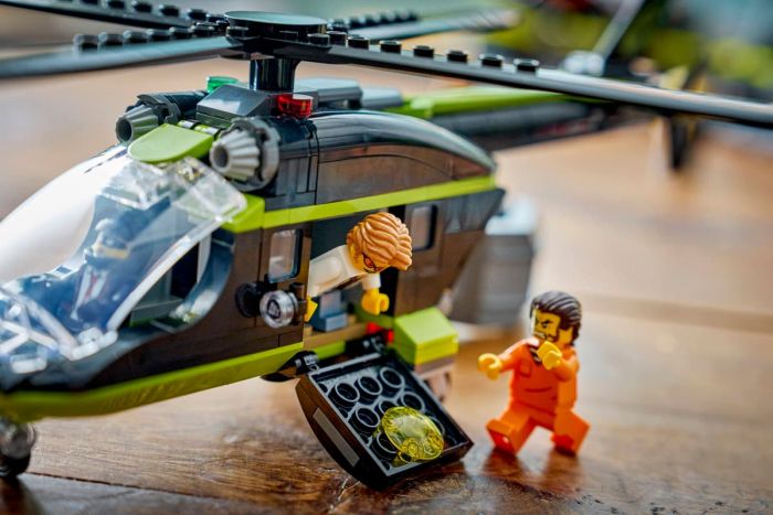 Конструктор LEGO City Пограбування поліцейського поїзда