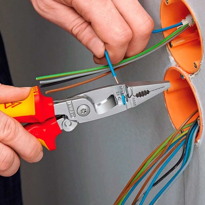 Кліщі багатофункціональні KNIPEX, діелектричні, для робіт під напругою 10000В, 200мм