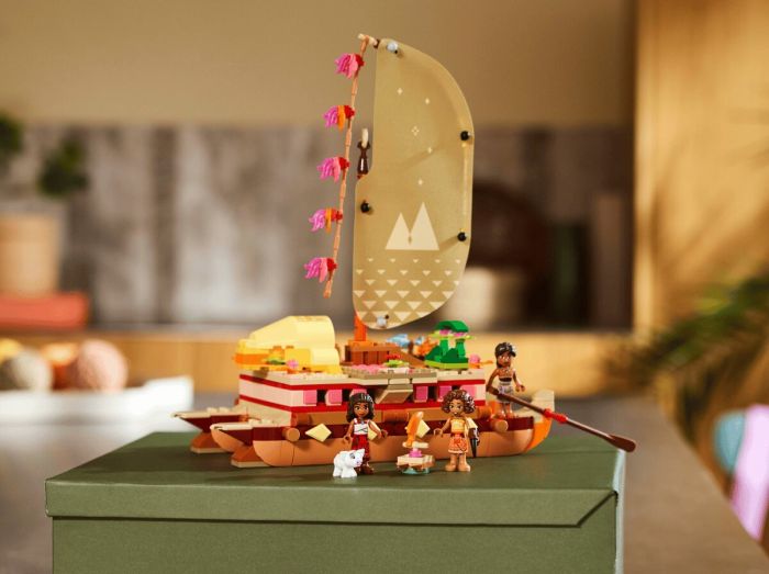 Конструктор LEGO Disney Princess Пригодницьке каное Ваяни