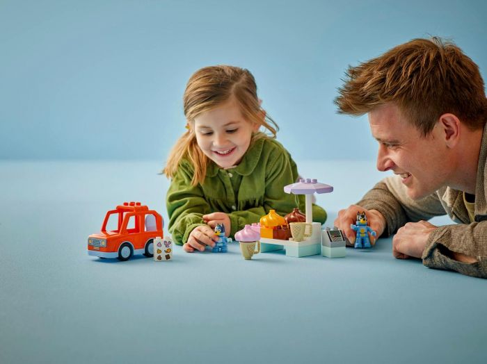 Конструктор LEGO DUPLO Bluey Подорож із морозивом із Блуї