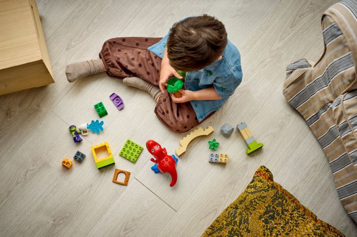 Конструктор LEGO DUPLO Disney Динозавр Spidey-Rex проти Зеленого Гобліна
