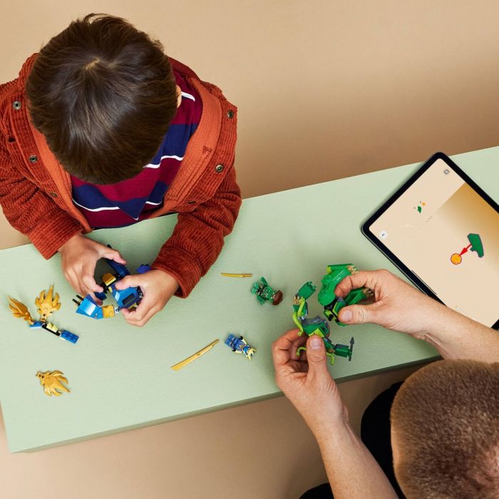 Конструктор LEGO Ninjago Битва робота дракона Джея