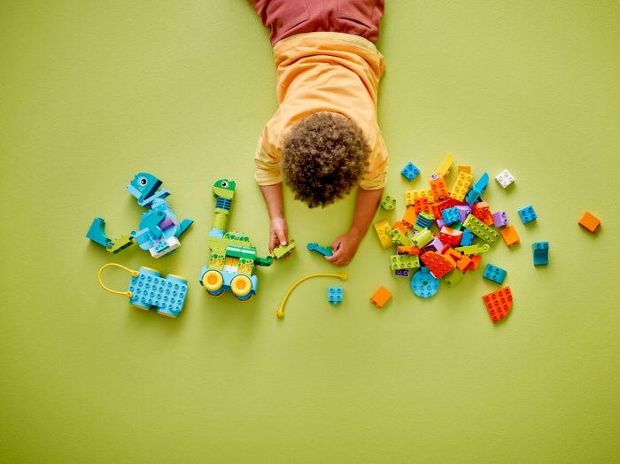 Конструктор LEGO DUPLO Town Динозаври на колесах 3в1