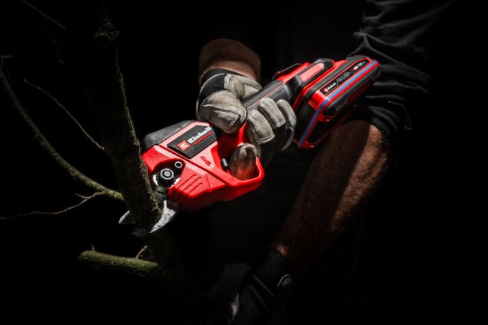 Секатор акумуляторний Einhell Professional GP-LS 18/28 X-Change PXC 18В акб 1х2.5А·год товщ. 28/14мм сталь SK5 ЗП 0.82кг