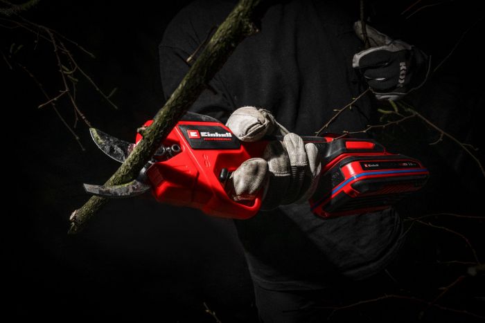 Секатор акумуляторний Einhell Professional GP-LS 18/28 X-Change PXC 18В акб 1х2.5А·год товщ. 28/14мм сталь SK5 ЗП 0.82кг