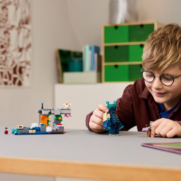 Конструктор LEGO Minecraft Зустріч із Боронителем