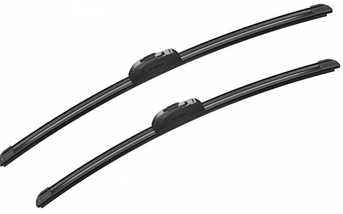 Склоочисник BOSCH Aerotwin безкаркасний комплект 550/500мм (3 397 118 905)
