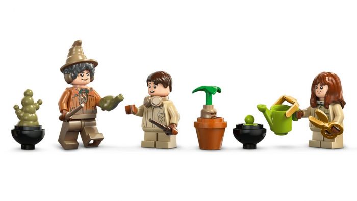 Конструктор LEGO Harry Potter Замок Гогвортс: урок гербології