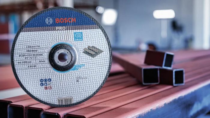 Диск відрізний Bosch Professional для металу 230x3x22.23мм