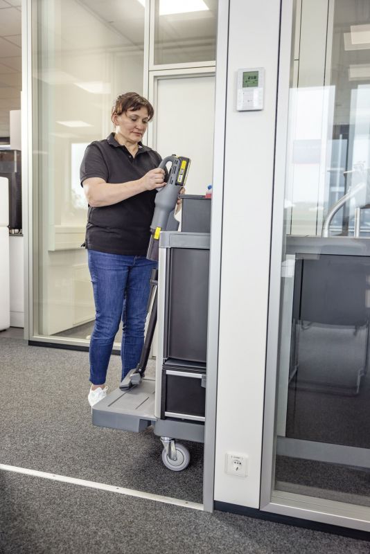 Пилосос професійний акумуляторний Karcher LVS 1/1 Bp 18В 140мБар контейнер 0.35л 1.49кг без АКБ та ЗП