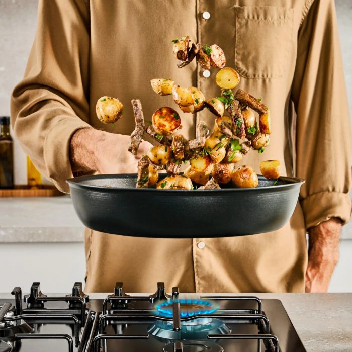 Сковорода Tefal Excellence Fusion, 20см, алюміній, бакеліт, чорний