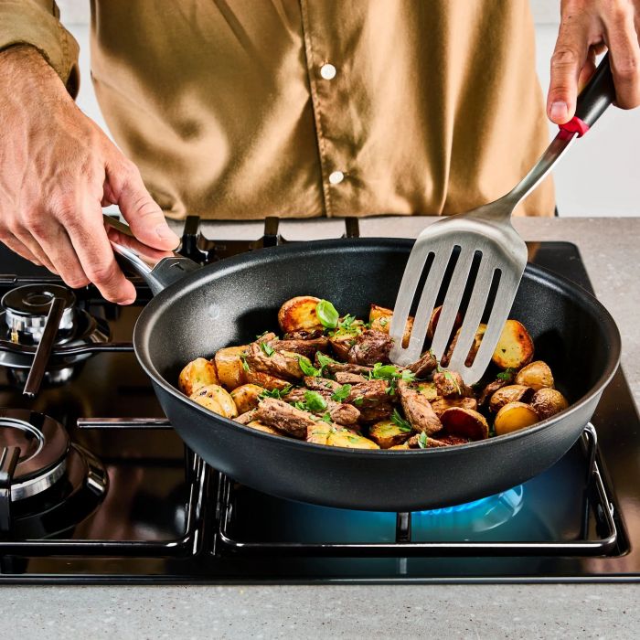 Сковорода Tefal Excellence Fusion, 20см, алюміній, бакеліт, чорний