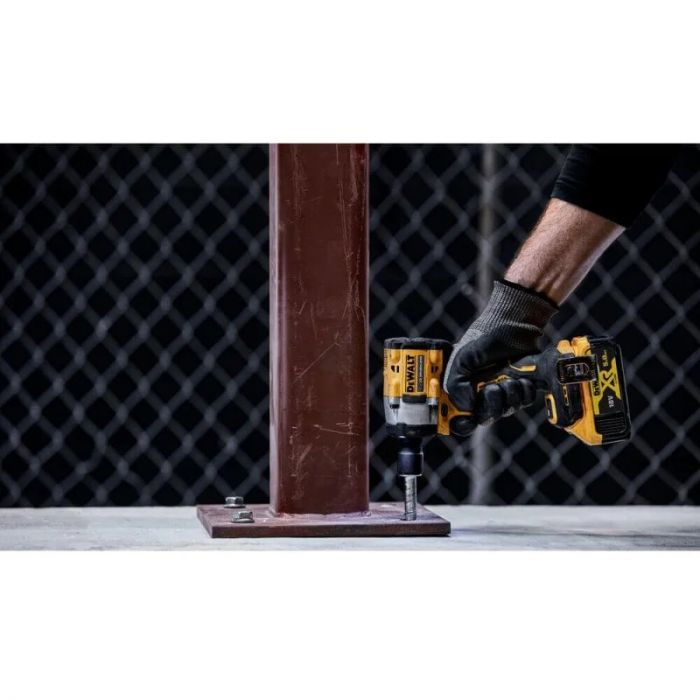 Гайковерт ударний акумуляторний DeWALT XR Li-Ion 18В 610Нм 1400-2500об/хв 3550уд/хв 1/2" кейс TSTAK 1.1кг без АКБ та ЗП