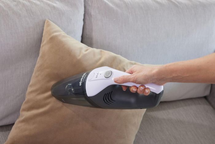 Пилосос Gorenje автомоб, 100Вт, конт пил-0.5л, зарядна станція, автон. робота до 20хв, мікрофільтр, дод.насадки-3 шт, чорний