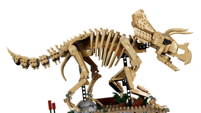 Конструктор LEGO Jurassic World Скамянілості динозаврів: трицератопс