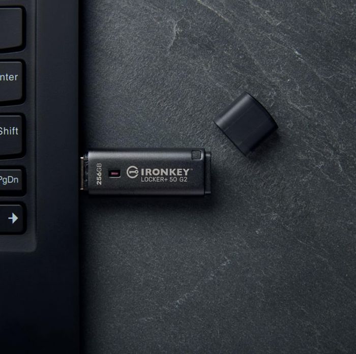 Накопичувач Kingston   32GB USB 3.2 Type-A Gen1 IronKey Locker+ 50 G2