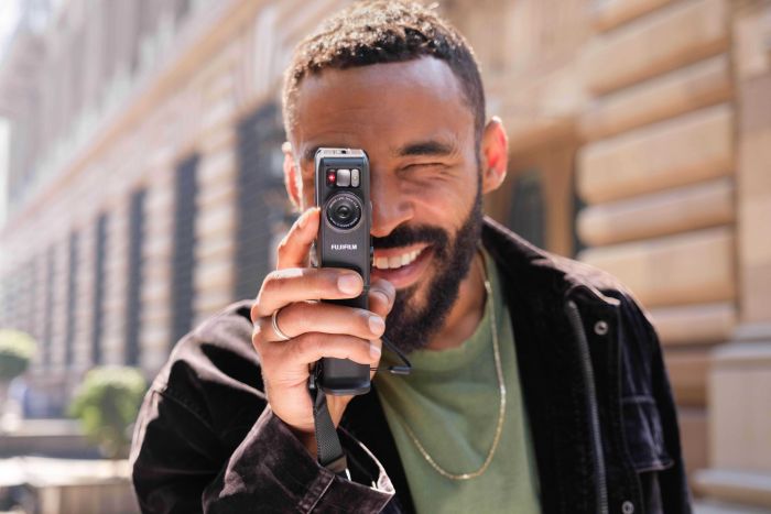 Фотокамера миттєвого друку Fujifilm Instax Mini Evo Cinema